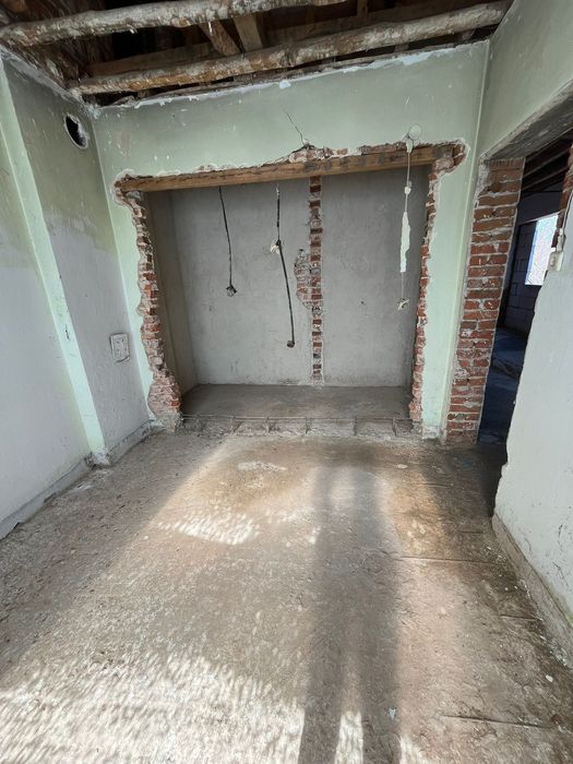 Продавам къща в с. Лозарево – 379 м2