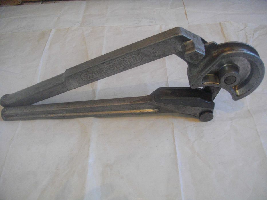 Тръбогиб Ножица кабели Шмиргел Ъглошлайф DeWALT Пневматичен Ексцентър