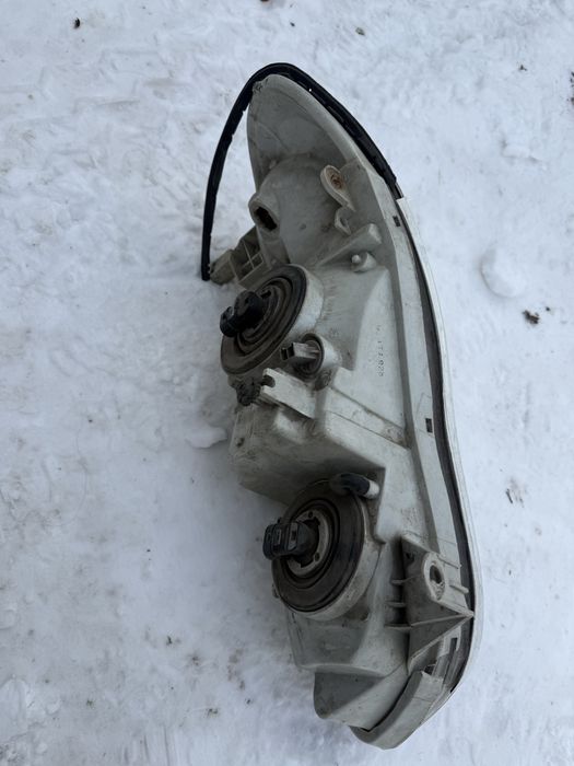 Фара левая nissan cefiro a33