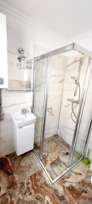 inchiriez ap Alba Iulia Cetate 3 cam decom cu Living/Buc. openspace