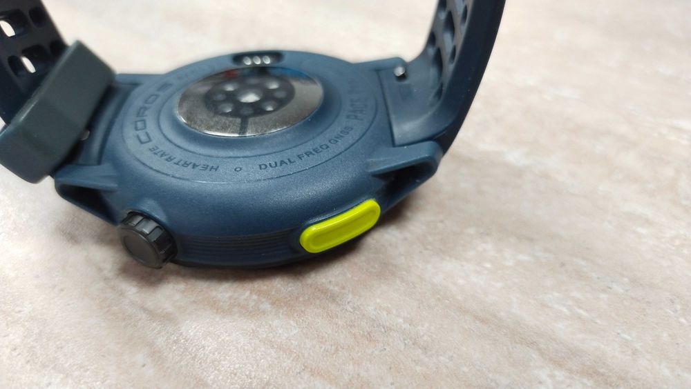 Спортивные часы Coros Pace Pro синие