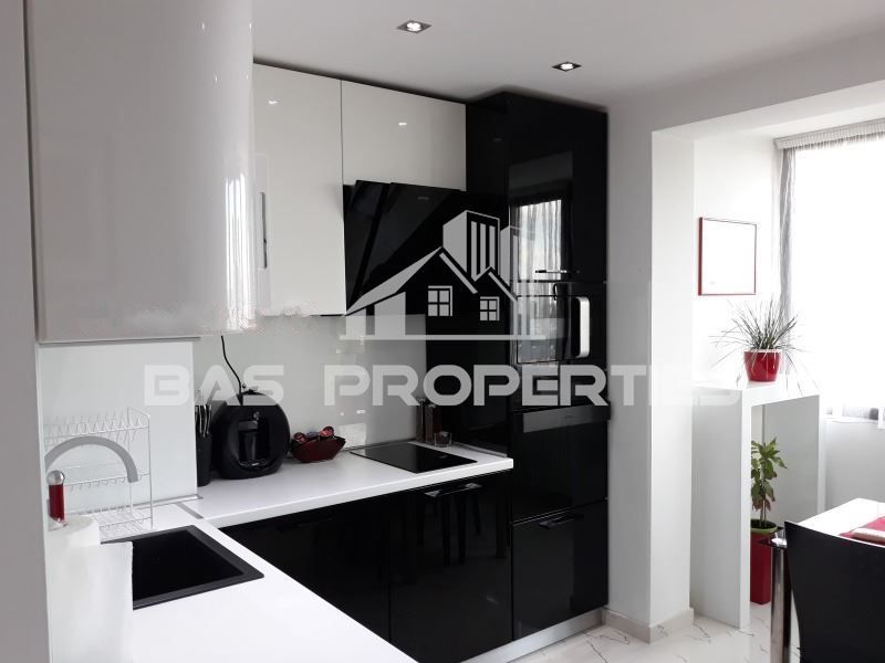 3-стаен в София-Красна поляна 3 площ 90