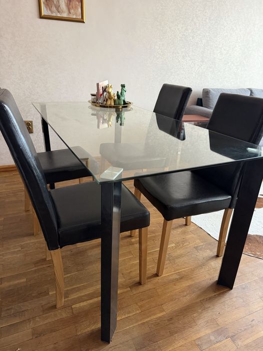 Сръклена Трапезна Маса с 4 стола