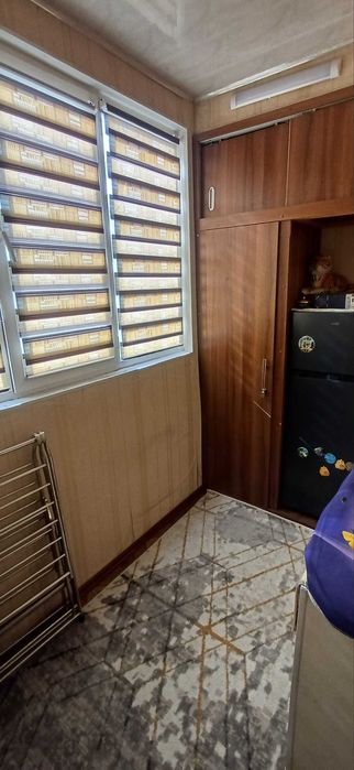 Kvartiraga odam qo'yamiz uy egasi bilan 1 xonasi beriladi maklerskiy