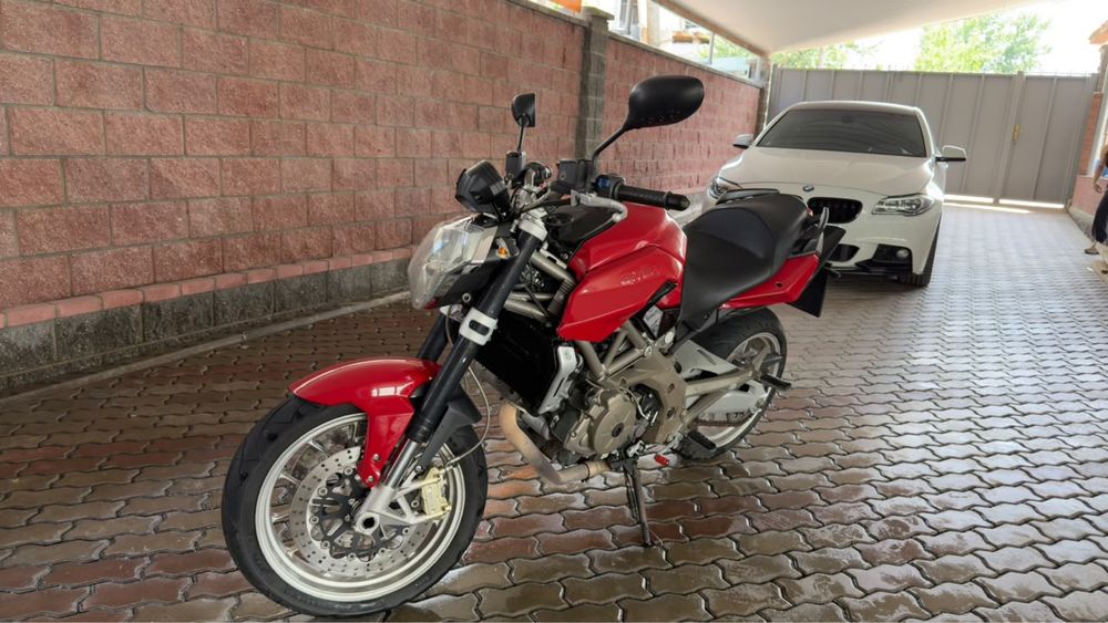 Продам мотоцикл aprilia
