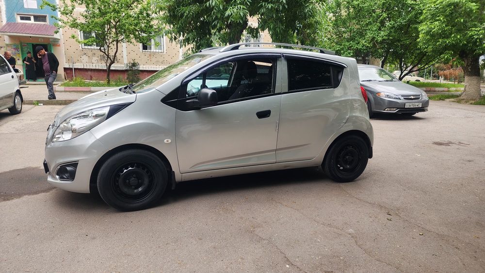 Продаю свой автомобиль спарк 1.25 мотор механика