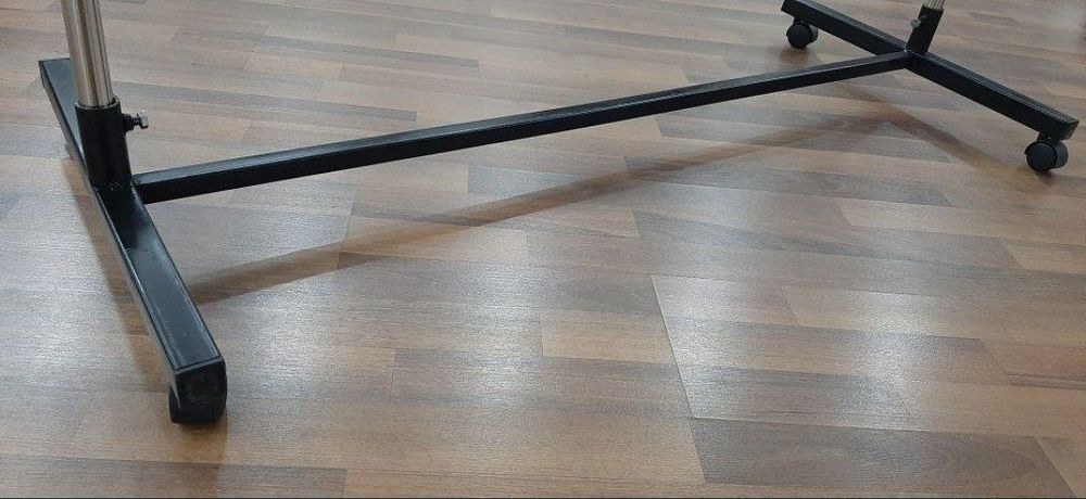 Металлический гардероб для вешалки на колесах

Основные

Страна произв