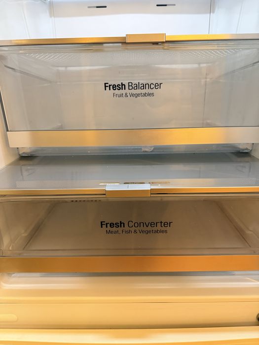 Продам Холодильник LG Inverter linear ( новый)