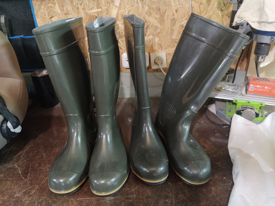 Продам сапоги, две пары