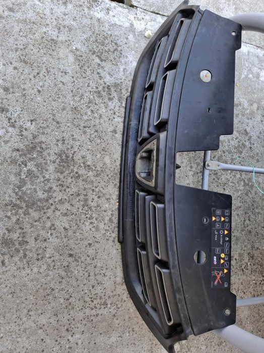 Masca Grila Radiator Dacia Lodgy