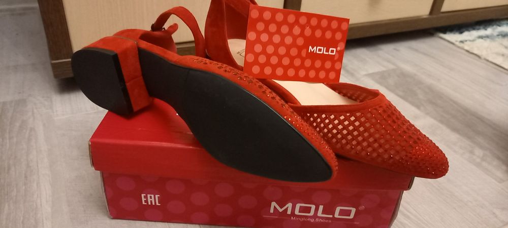 Туфли летнии новая!