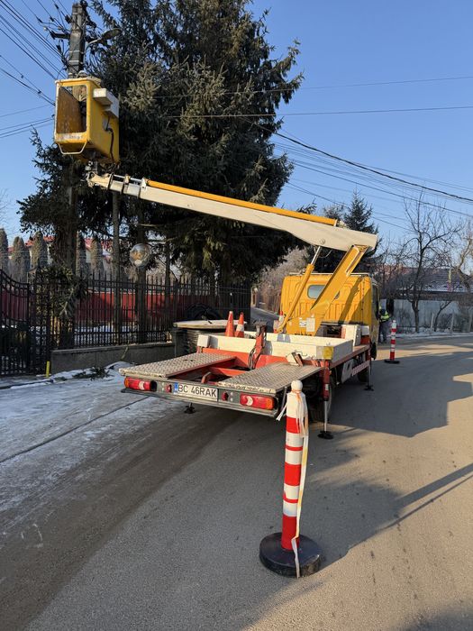 Nacelă Nissan Cabstar 16m