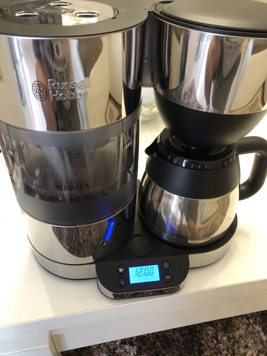 Vind cafetiera digitala Russell Hobbs Clarity nou