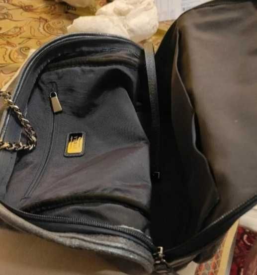 Раница Furla в цвят син металик