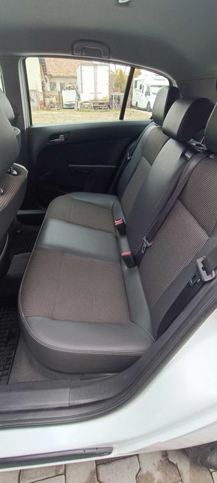Vând Opel Astra H Unic Proprietar! Echipare Cosmo.