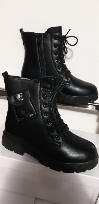 Ghete pentru damă îmblănite și impermeabile de iarnă