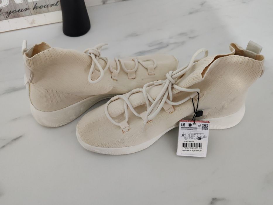 Adidași Zara, noi, nepurtați