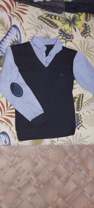 Продам школьную одежду