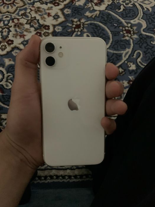 Айфон 11 все в оригинале