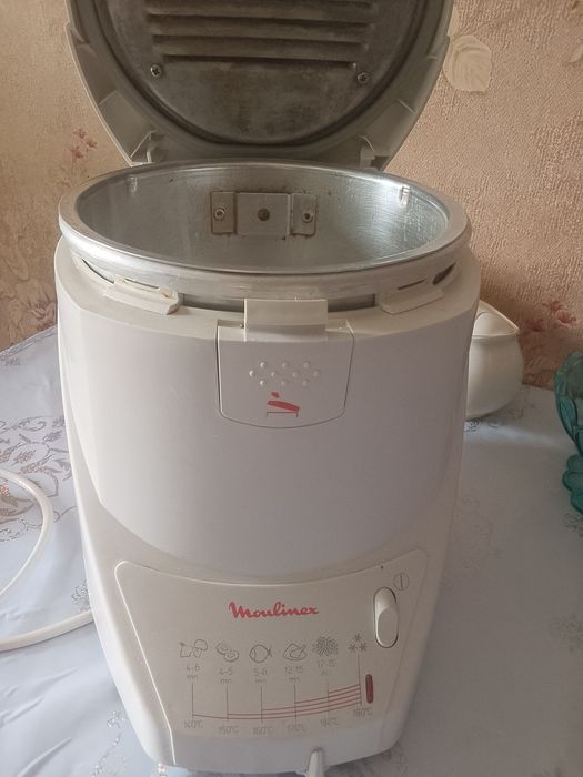 Продам домашнюю фритюрнцу