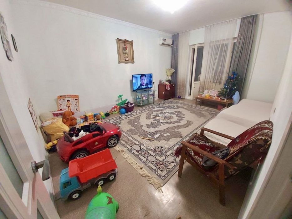 5 комнатная квартира, на 7 этаже. Сартепо