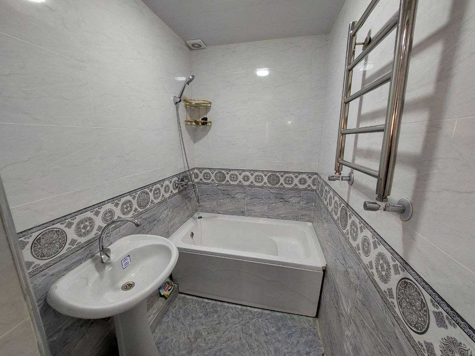 ЖК Xon Saroy Ayvon 3 комнатная 76м2 по кадастру , Универсам ориентир