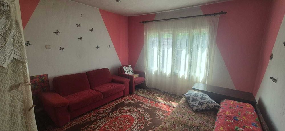 Inchiriez casa Voinesti Covasna