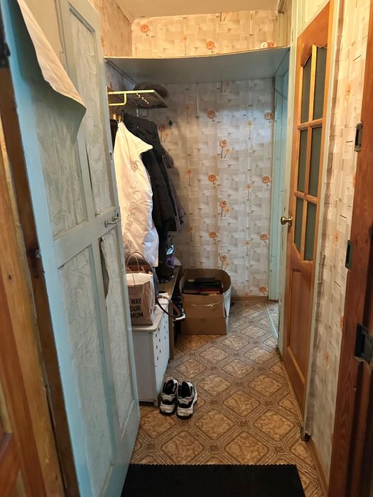 Продам 3 к магазин Северный 3/5