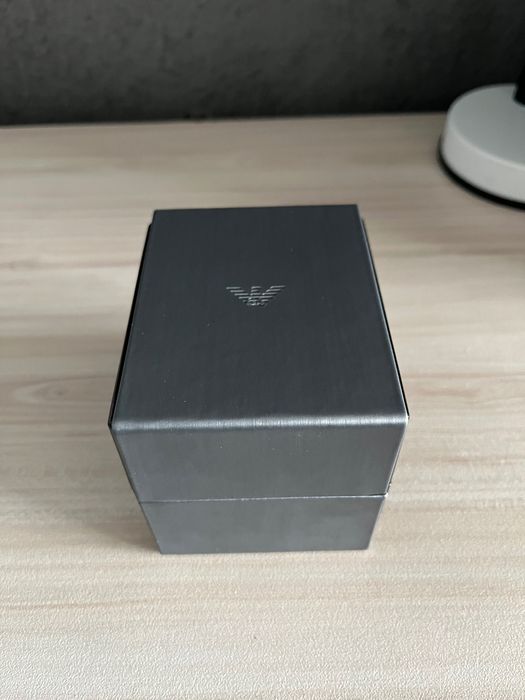 Часовник Emporio Armani