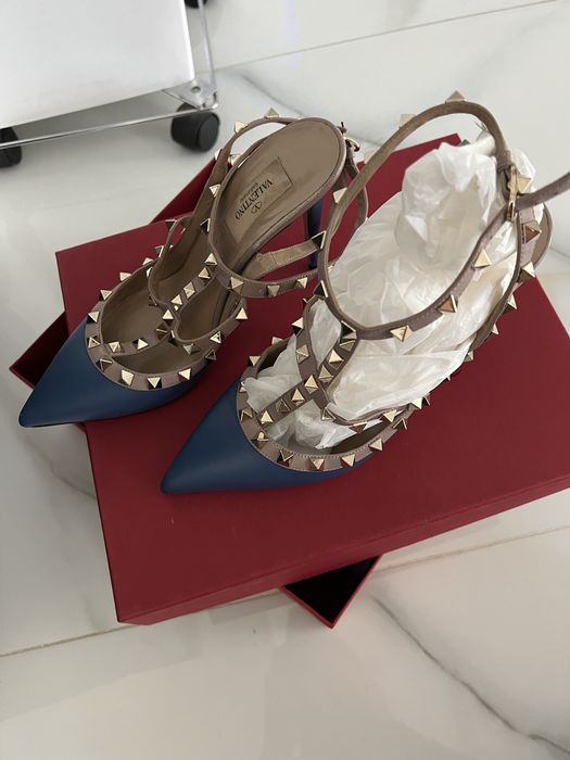 Sandale valentino garavani rockstude originale urme pe talpa mas 38