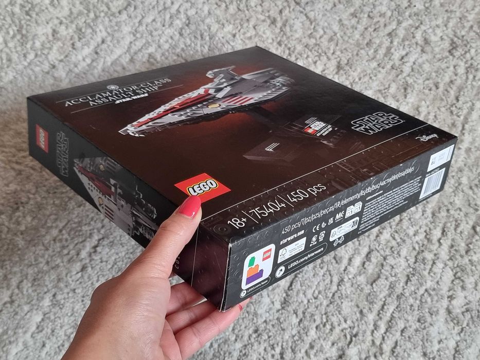 LEGO Star Wars Nava de asalt din clasa Acclamator 75404
