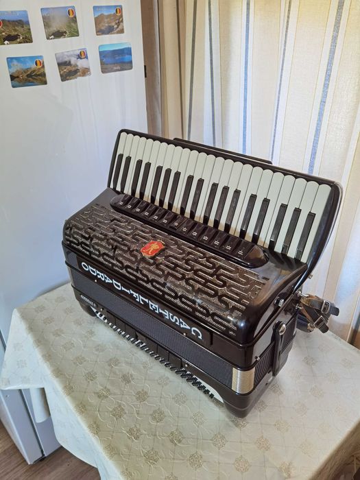 Acordeon Paolo soprani profesional 4