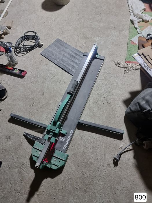 Kafel kesuvchi apparat