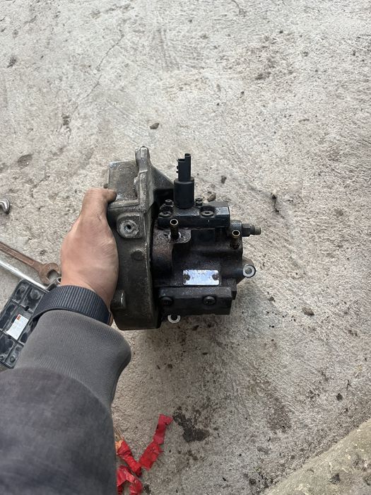 Дизелова помпа за Peugeot 406