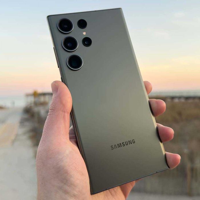 Display Samsung S22 ultra S23 Ultra cu Montaj Si Garantie