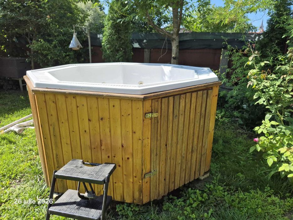 Jacuzzi cu 2 motoare DE VANZARE