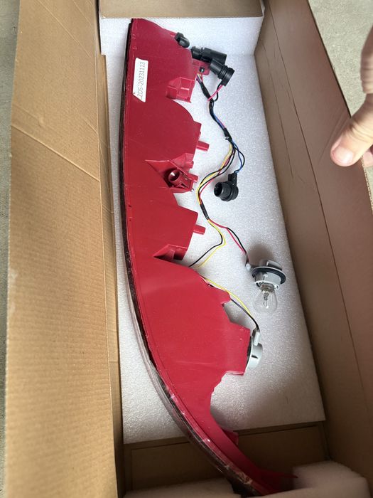 Audi q7 артқы бампердің фары срочно