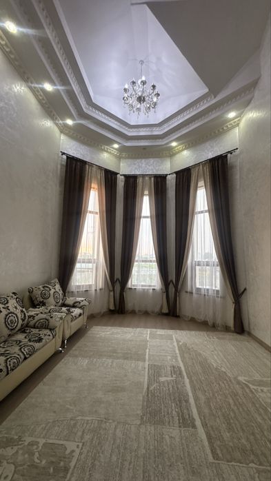 Үй сатылады! Сатылымда кең әрі жайлы үй!