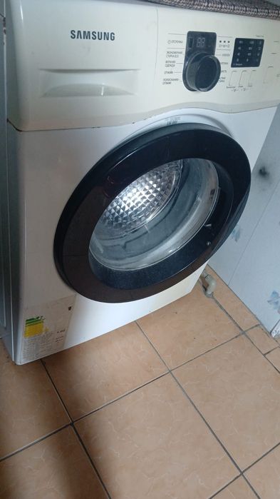 Продам стиралку samsung б/у