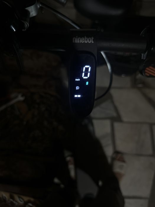 Электро самокат Ninebot