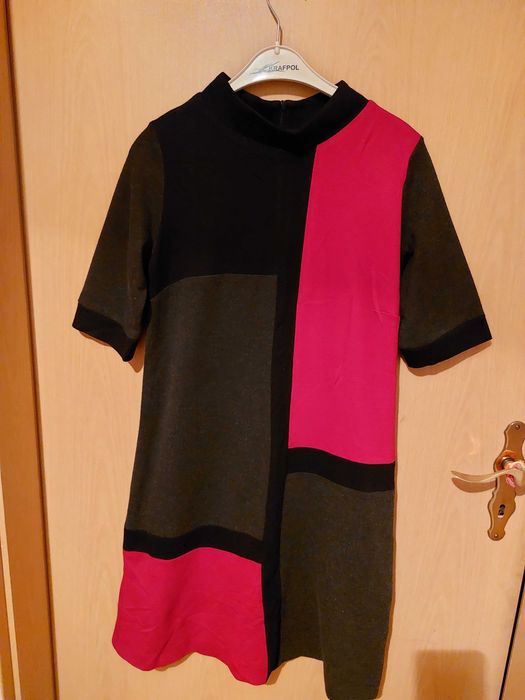 Платья трикотажные