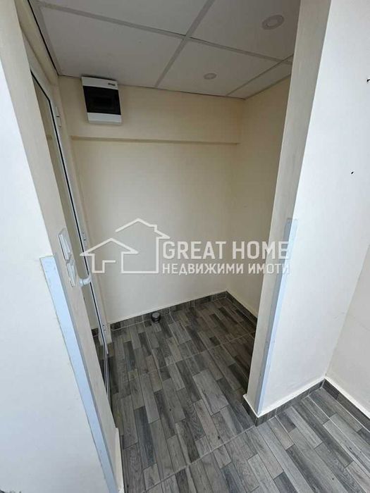 Дава се под наем Офис в Търговище, Център - 18 кв.м за 179.52 € - Снимка #3