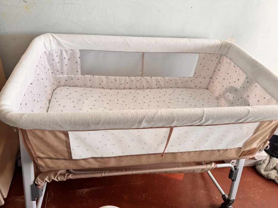 Манеж на колесиках для малышей с 0