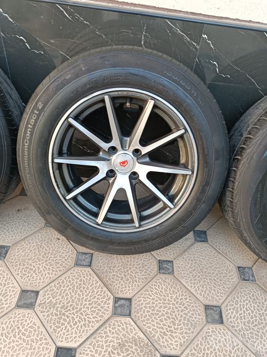 Vossen Diska Balon 195 65 R15 Holati Yaxshi