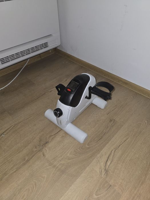 Продавам Мини велоергометър Bodyflex BF02.