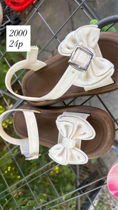 Детская обувь на девочку