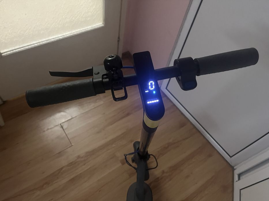 Електрическа тротинетка MI