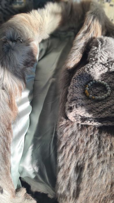 Шуба стильная ( натуральная)женская продаётся