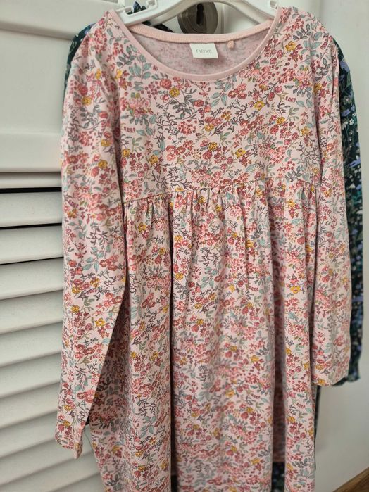 Lot 9 rochite Next potrivite pt 5-7 ani (110-116cm)