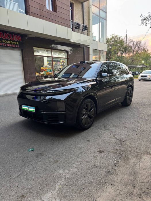 Lixiang L7 Max. Tozza. 2023